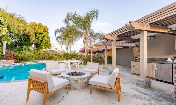Fullerton Casa | @ Marbella Lane - Serene Ranch Style Home | w/Pool