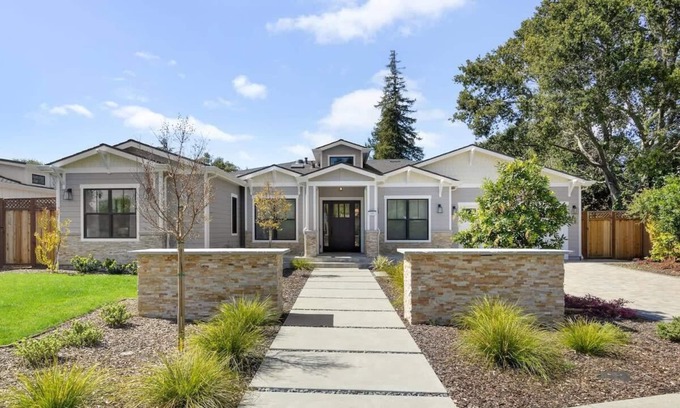 Silicon Valley Casa | @Marbella Lane - Sophisticated 4BR in Los Altos