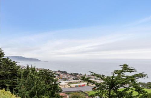 Edgemar - Pacific Manor Casa | @ Marbella Lane Top Coastline Views, Family Friendly