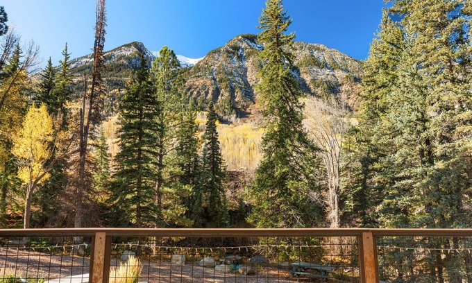 Carbondale Casa | Marble Riverfront Retreat | Mountainside Escape