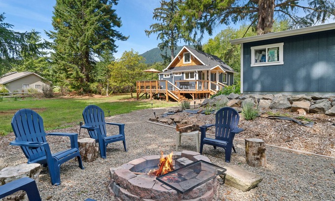 Neahkahnie Beach Cabina | ☀️ March Discounts! Gorgeous Cabin Remodel! Easy Beach Access! Manzanita!☀️