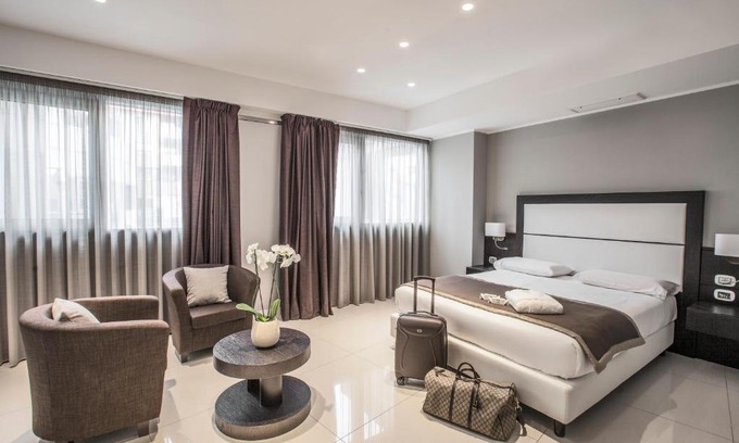 Quattromiglia Hotel | Marconi Hotel
