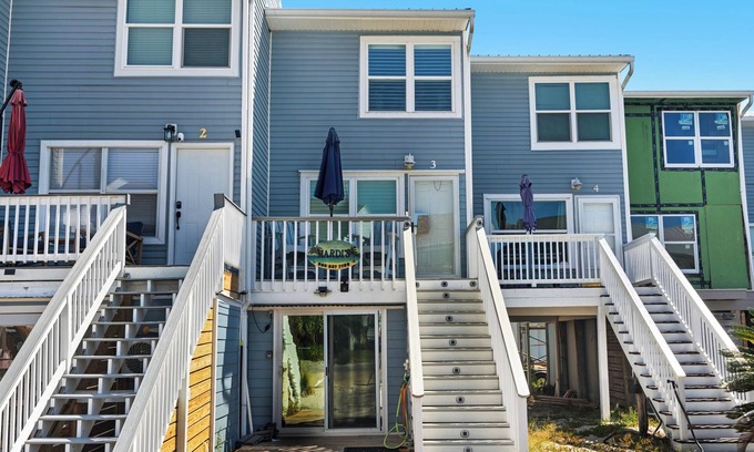 Navarre Beach Casa | 🌴 Mardi’s Cozy Townhouse | Beachside Retreat in Navarre w/Sunset Views🐚