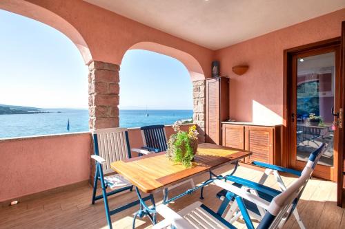 Trinita d'Agultu e Vignola Casa | Mare fuori