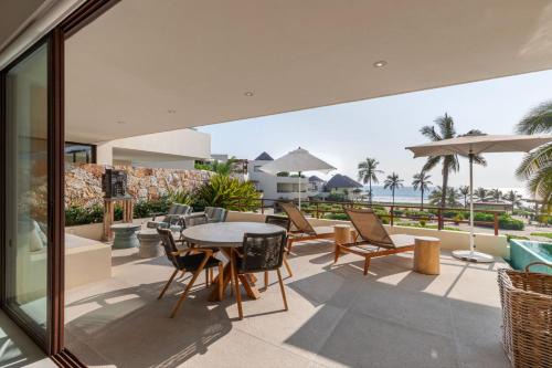 Ixtapa Complejo | Marea Beachfront Villa H48