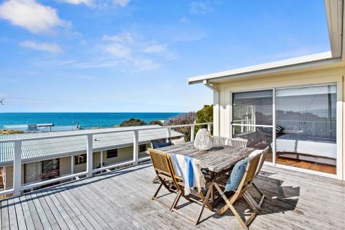 Marengo Casa | Marengo Beach House - Superb views, walk to beach