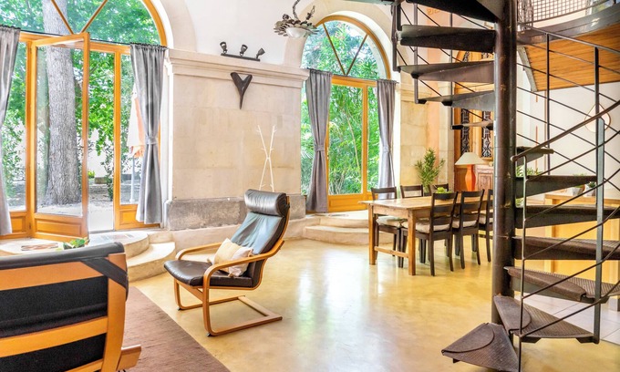 Pezenas Apartamento | Marguerite - beautiful apartment in renovated Couvent les Ursulines, Pézenas