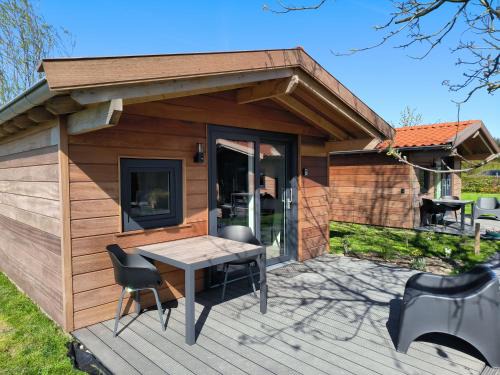 Zevenbergen Chalet De Esquí | Mariafarm Chalets