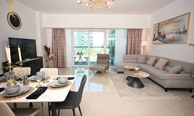 Al Raha Beach Apartamento | Mariana Luxurious 2BR Apartment