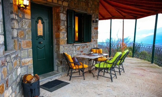 Terpsithea Casa | Marianda's House - Mountain Views & Rustic Charm