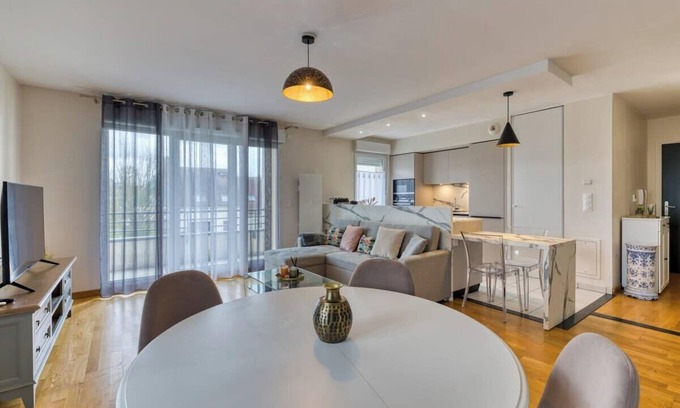 Bois-Guillaume Apartamento | Marie : superbe appartement avec balcon et parking