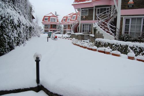 Baldeyan Complejo | Marigold Sarovar Portico Shimla
