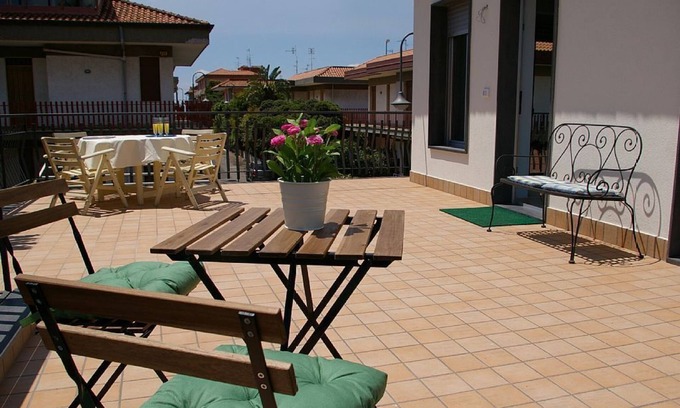 Stazzo Casa | Marigrè Hermosa casa de vacaciones junto al mar con jardín y vista al Etna de 2 a 8 personas