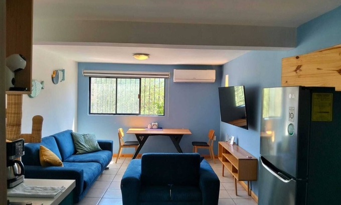 El Manglito Casa | MARINA AZUL Charming 2-bedroom apartment in beautiful La Paz with WiFi, AC