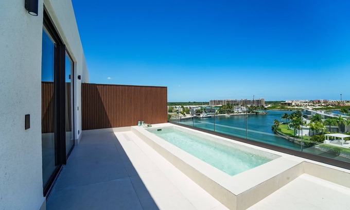 Cap Cana Marina Apartamento | Marina Garden Penthouse 3 Bedroom Apartment