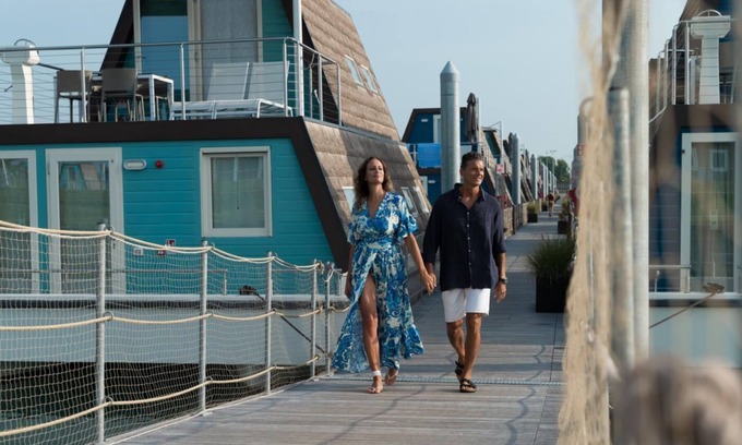 Lignano Sabbiadoro Chalet De Esquí | Marina houseboat 2 pax