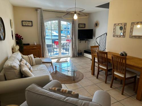 Aigues-Mortes Casa | Marina Ivoire