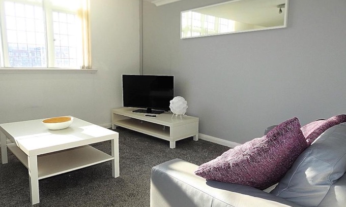 Hull Apartamento | Marina Mews 2