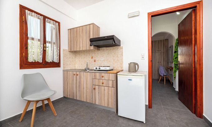 Perivolos Apartamento | Marina's studios