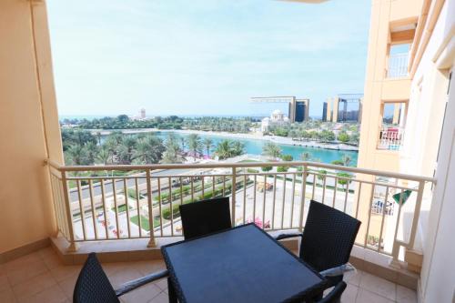 Bay La Sun Apartamento | marina 1 apartment with sea view 303B