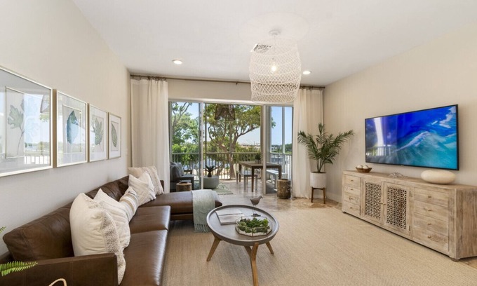 Rock Harbor Casa | VILLA MARINA EN CLUB MARINER CLAVE LARGO - RENOVADO 2019 MEJOR NUEVO LISTADO