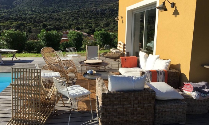 Marine de Saint Ambroggio Casa | Marine de Santambroggio: villa para 8 personas con piscina