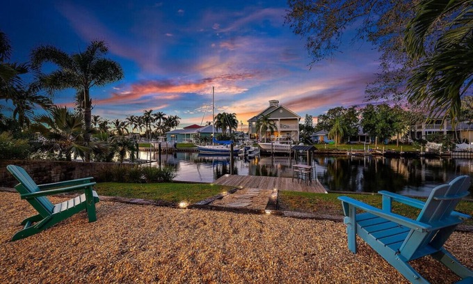 Palm City Casa | Mariners Way-Waterfront Retreat with Private Dock!