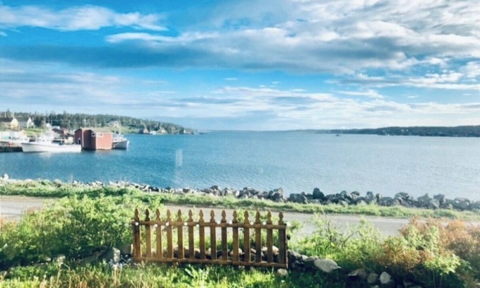 Louisbourg Casa | Maritimee in the Maritimes Louisburg N.S.