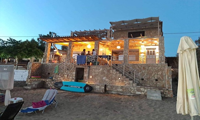 Skafidia Casa | Maritinas Stone House On The Beach, Katakolon, Greece
