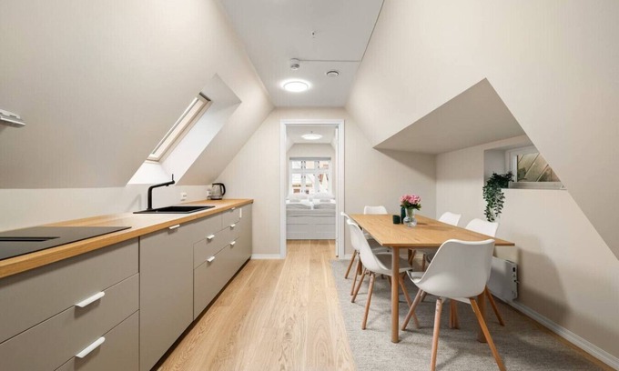 Sentrum Casa | Marken Townhouse | NEW 2025 | 4 (!) Bedrooms