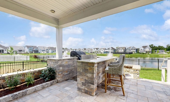 Cedar Neck Casa | Marlin Chase home with resort amenities, patio, grill, balcony & pool