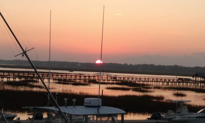 Murrells Inlet Condominio | Marlin Quay 2 BR, Marsh y Marina vistas