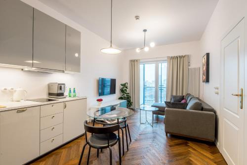 Wola Apartamento | Marmo Apartments