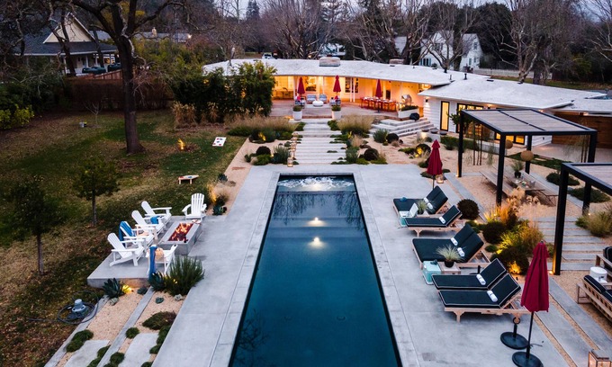 Sonoma Villa | Marquee By AvantStay | Modern Stylish Estate w/ Pool & Entertainers Courtyard