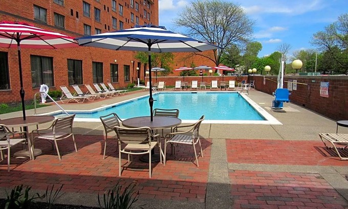 Newtonville Hotel | Marriott Albany