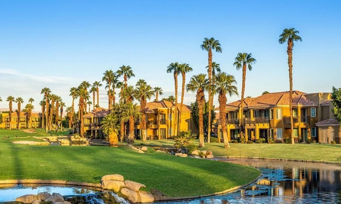 Palm Desert Complejo | Marriott's Desert Springs Villas ll -Coachella 1st weekend!