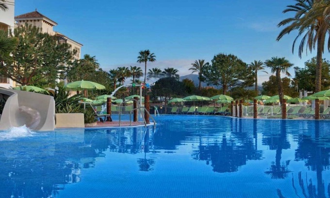 Estepona Complejo | Marriott's Playa Andaluza 3 Bedroom Sea Front