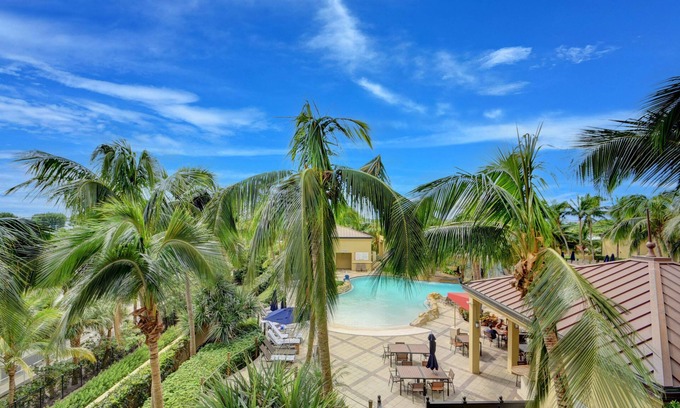 Singer Island Apartamento | Marriott Singer Island Beach Resort Condo Private Balcony with Pool View