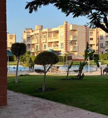 Al Alamayn Chalet De Esquí | Marselia Beach 1 Camellia