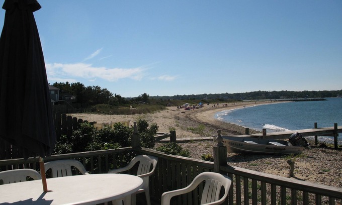 East Chop Cabaña | Frente a la playa de Martha Vineyard Cottage en Oak Bluffs pero más cerca de Vineyard Haven