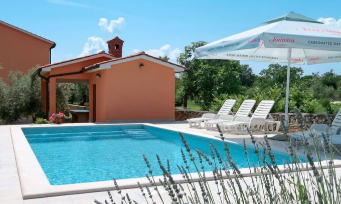 Rakalj Apartamento | Martina by Interhome