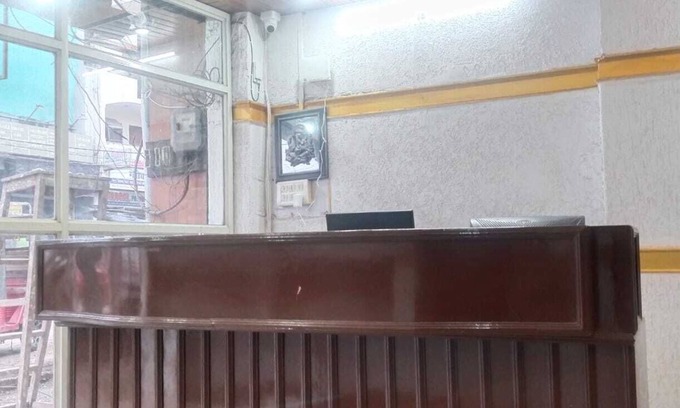 Bhopal Casa | Marvelous 5-bedroom hotel with WiFi Daily &Monthly Rooms Near Nadra Bus Stand