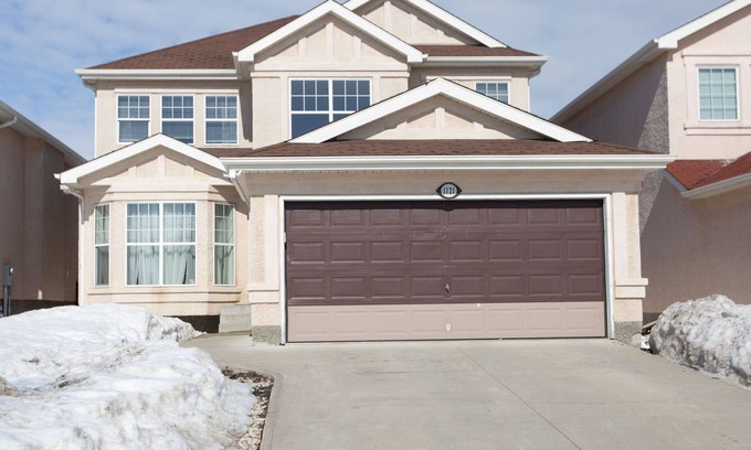 Fort Gary Casa | Marvelous Bedroom House on Comdale