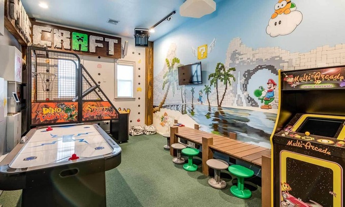 Reunion Casa | Marvelous Oasis with Game Room at Reunion