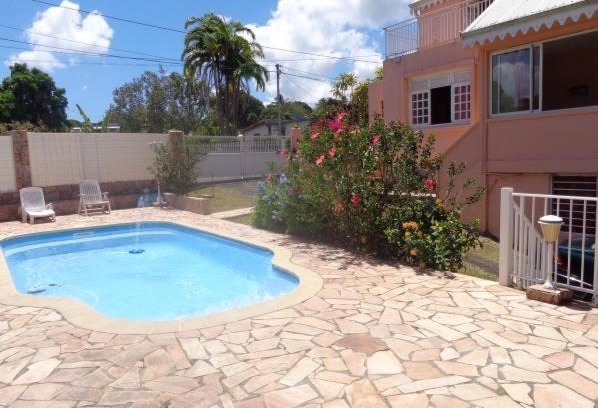 Fort-de-France Casa | Mary Madinina