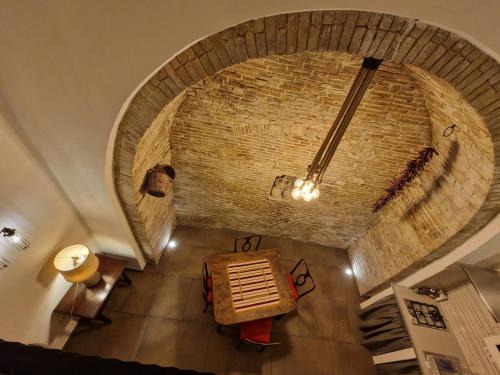 Macchia Casa | Mary wine house