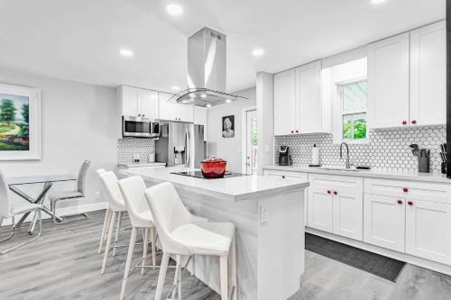 Hollywood Casa | Marys Serene Luxury Home