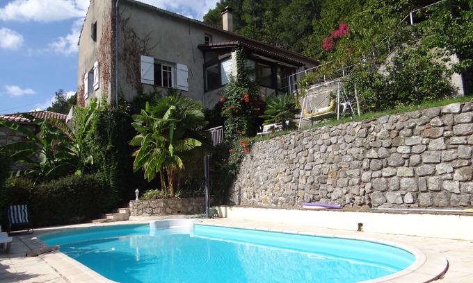 Bordezac Casa | Casa de campo del siglo XVIII con piscina privada, para vacaciones entre Gard y Ardèche