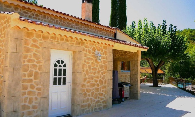 Correns Otro | MAS DE LA SOURCE Zen Calm en Provenza verde Las vacaciones familiares ideales
