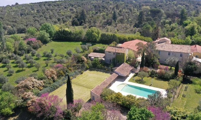 Euzet-les-Bains Cabaña | Gîte-Familiar-Baño con bañera-Vista al campo-Mas complet